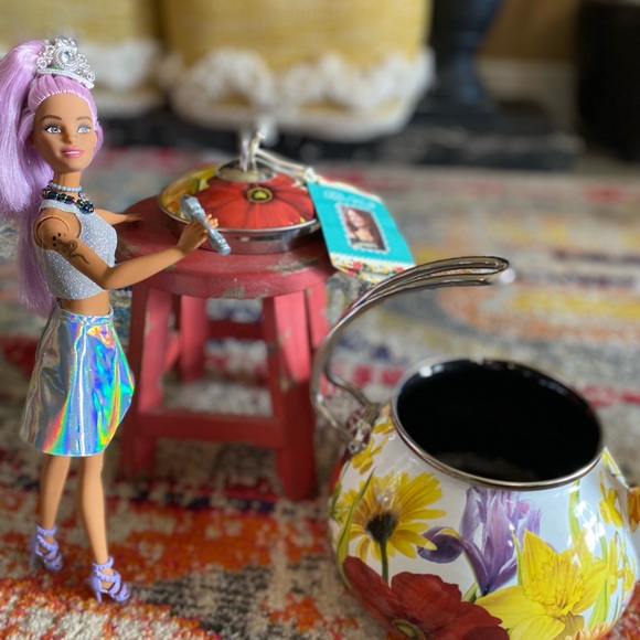 Pioneer Woman Flower Garden Tea Kettle 2.3 qt NWT never used - Picture 12 of 12